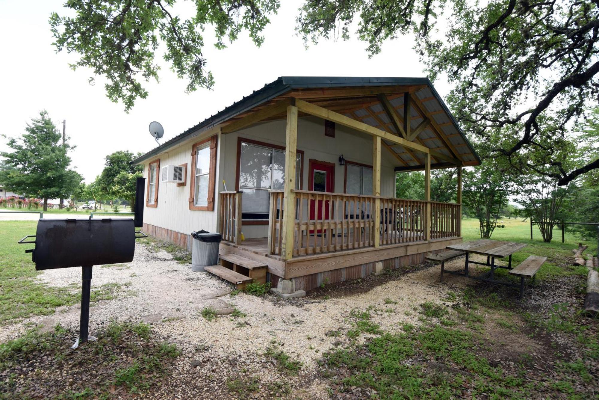 River Bluff Cabins Rio Frio Extérieur photo