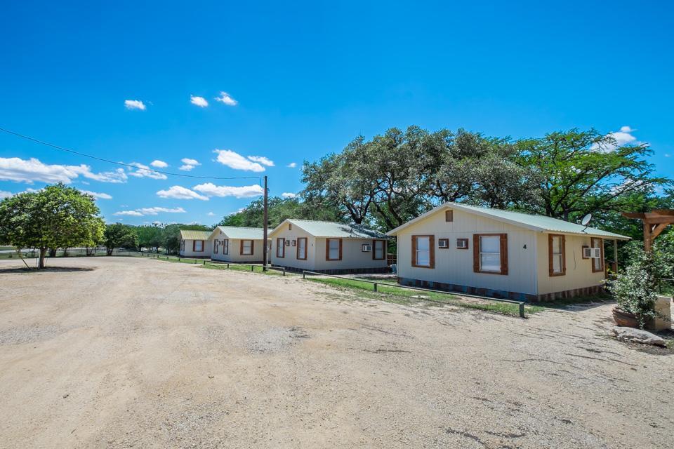 River Bluff Cabins Rio Frio Extérieur photo
