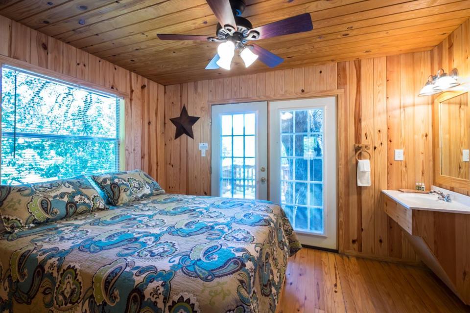 River Bluff Cabins Rio Frio Extérieur photo